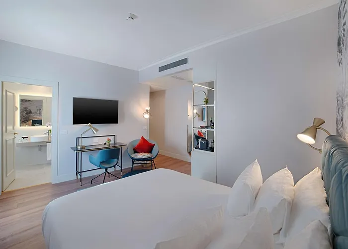 Otel Nh Collection Fori Imperiali 5*